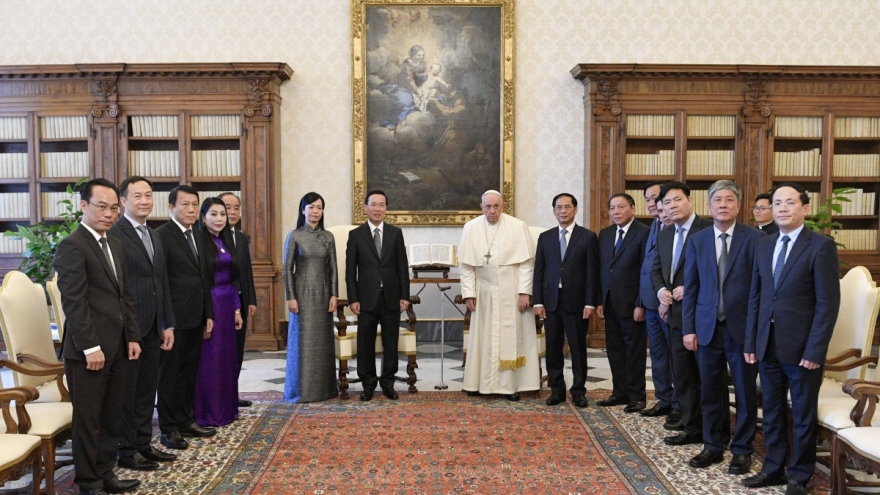 Vietnamese President visits the Vatican, meets with Pope Francis, Cardinal Pietro Parol
